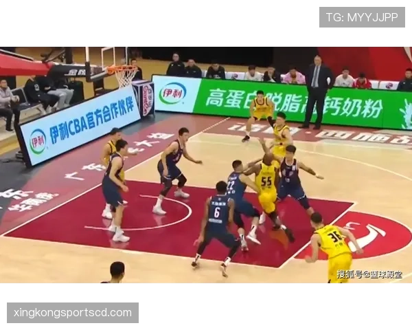 怀特挡拆创造错位显著提升团队关键时刻得分效率